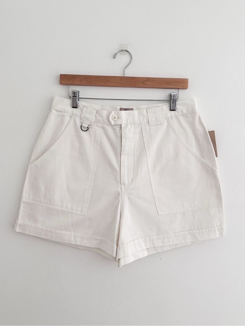 Vintage White Cotton Shorts High Waist Cuffed Hem Utility Patch Pockets Size L